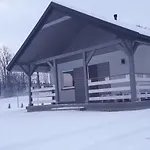 Komfort Caloroczne Деревянный коттедж Затор
